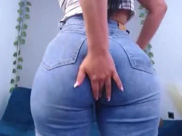 samantha46 — Hey guys ^^ lush on  Topless shw!  Lush on!  - Multi-Goal :  Ride My Big Toy #lovense #bigass #squirt #anal #dp