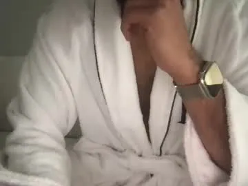 Offline samwise2418 on Chaturbate