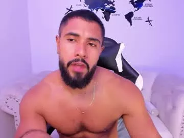 Offline santiago_huntt on Chaturbate