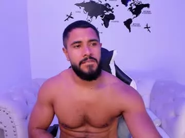 Offline santiago_huntt on Chaturbate