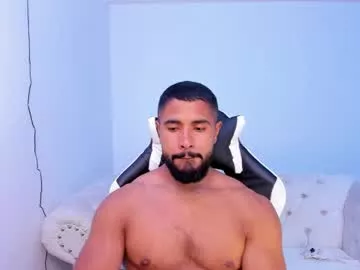 Offline santiago_huntt on Chaturbate