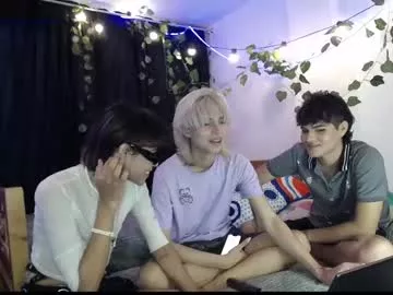 Offline santy_kitty on Chaturbate