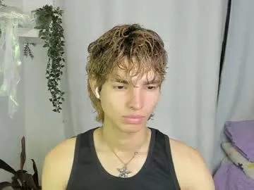 Offline santy_kitty on Chaturbate