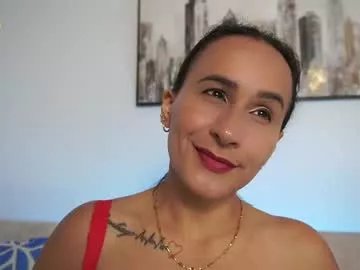 sara_charmy on Chaturbate