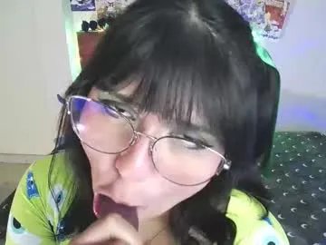 saragonz on Chaturbate