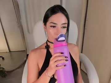 seductivelvet on Chaturbate