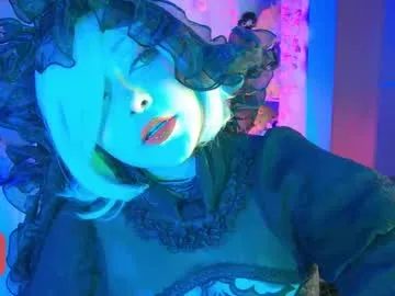 Offline seraphine23_ on Chaturbate
