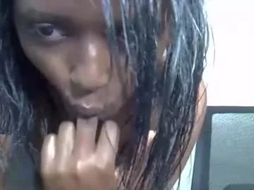 Offline sexyfassy on Chaturbate