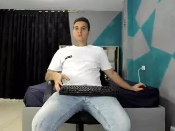 simonkeler on Chaturbate