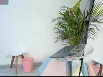 sky_dkt on Chaturbate