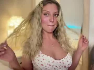 Freechat skyffi on Chaturbate