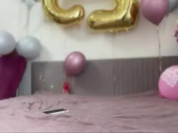 Freechat skyffi on Chaturbate