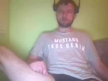 slaveboy32bi on Chaturbate