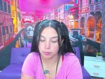 small__naughty on Chaturbate