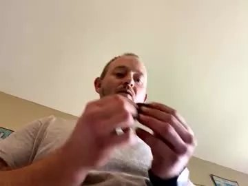 smokeymt420 on Chaturbate