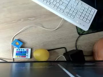 snak_master1 on Chaturbate