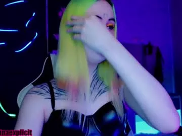 Offline snake_bites on Chaturbate