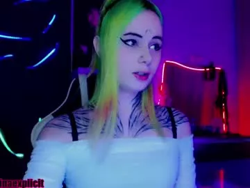 Offline snake_bites on Chaturbate