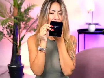 sophiapotts on Chaturbate