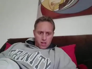 sten015 on Chaturbate