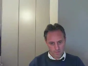 sten015 on Chaturbate