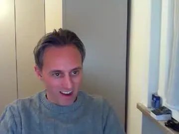 sten015 on Chaturbate