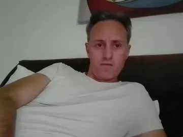 sten015 on Chaturbate