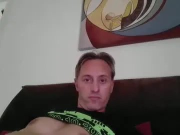 sten015 on Chaturbate