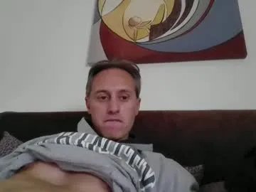 sten015 on Chaturbate