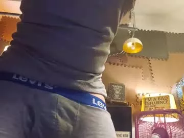 Offline str8foryouguy on Chaturbate