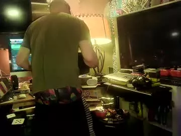 Offline str8foryouguy on Chaturbate