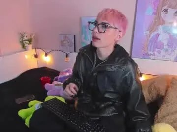 strawberry_kitty_ on Chaturbate