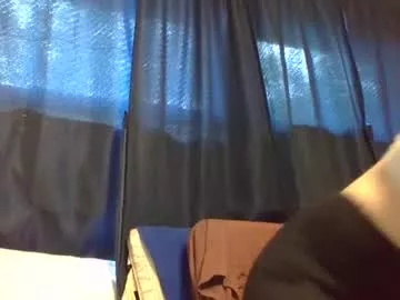 Freechat sub4you69brat on Chaturbate