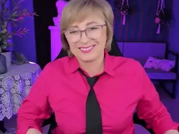 sugarvi on Chaturbate