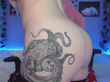 Freechat superbdolls on Chaturbate