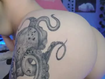 Freechat superbdolls on Chaturbate