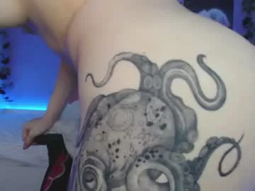 Freechat superbdolls on Chaturbate