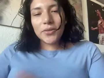 suzyishellawet on Chaturbate
