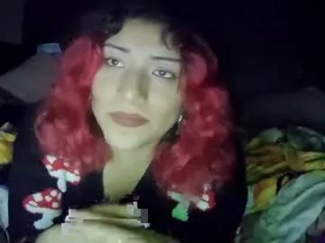 suzyishellawet on Chaturbate