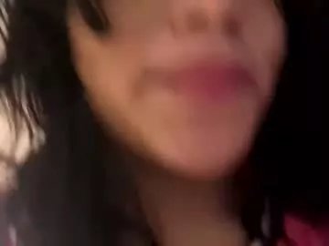suzyishellawet on Chaturbate