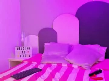 taracarsonn on Chaturbate