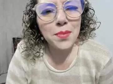 Offline taylorhot72_ on Chaturbate