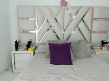 Offline thesquadsex04 on Chaturbate