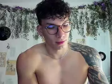 Offline thomas_fuckboy on Chaturbate