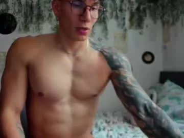 Offline thomas_fuckboy on Chaturbate