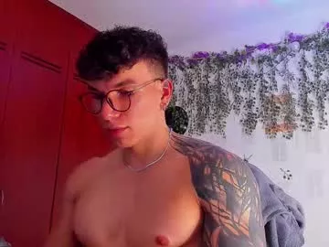 Offline thomas_fuckboy on Chaturbate