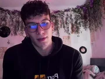 Offline thomas_fuckboy on Chaturbate