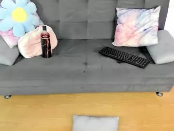 tiny_cora on Chaturbate