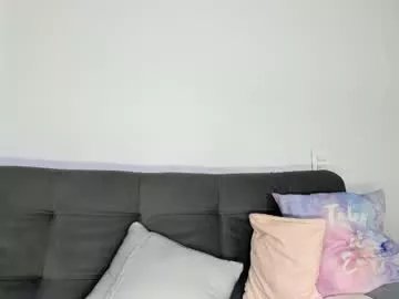 tiny_cora on Chaturbate