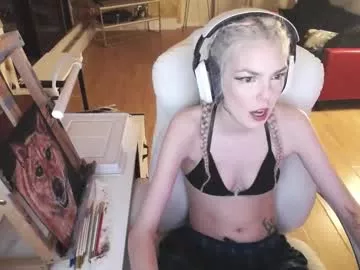 Offline tinykylie on Chaturbate